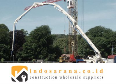 Longbooom concrete pump